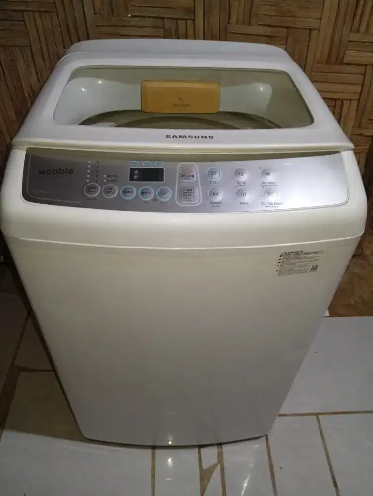 Jual mesin cuci otomatis merk samsung wobble kapasitas 7kg (bagus)
