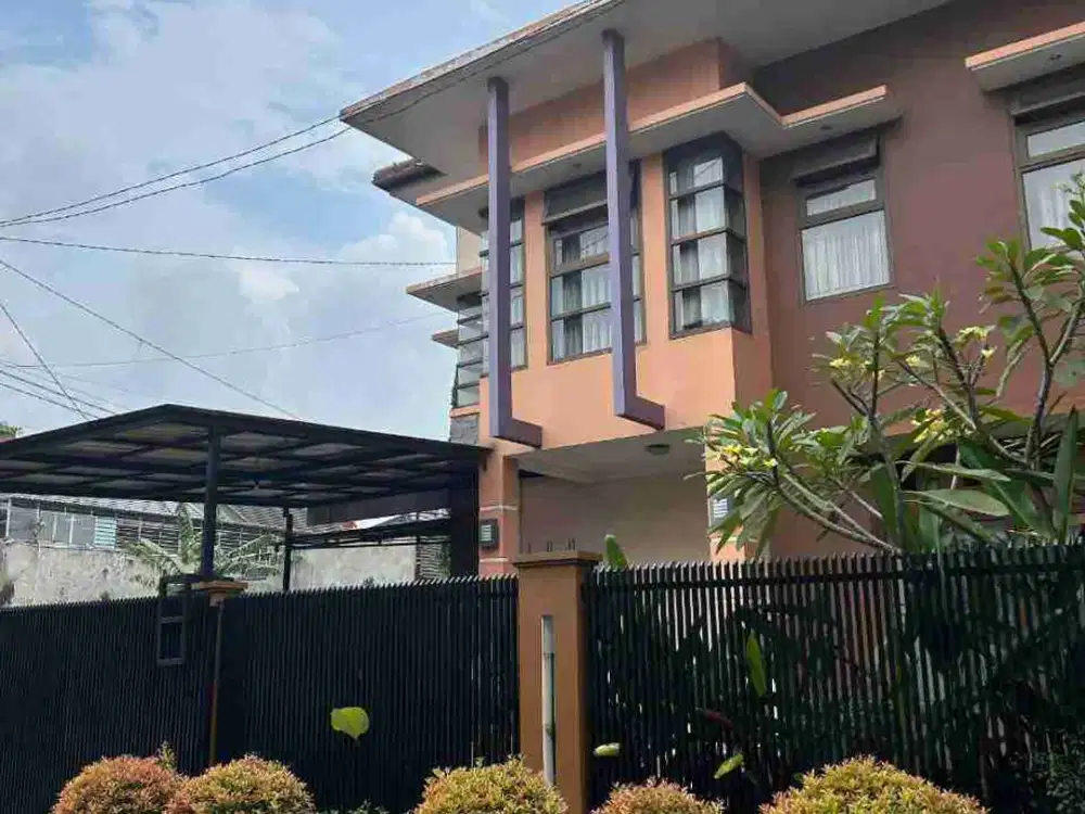 RUMAH TERAWAT Margahayu RAYA BANDUNG