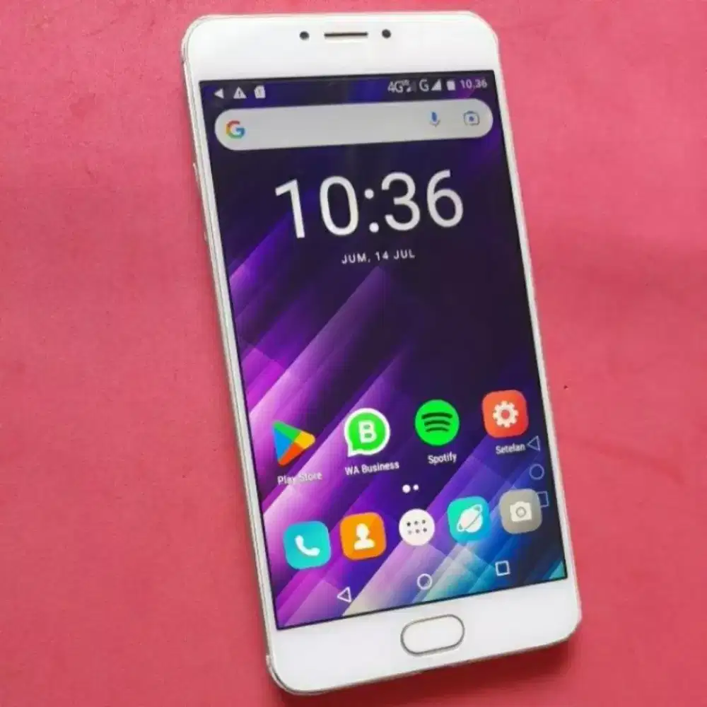 Handphone merek Luna G55 sudah 4G LTE dan ram 4gb bodi mulus aman jaya