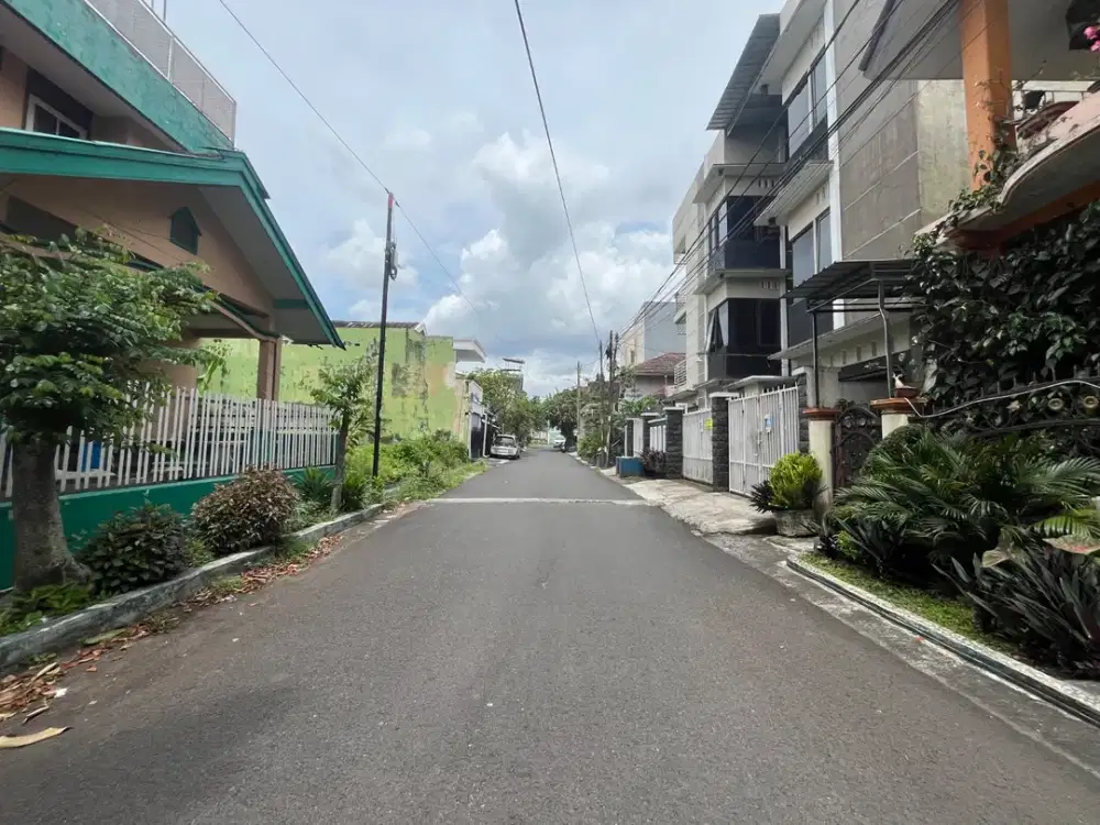 Tanah Bunga Lely Pojok Hooq Dekat Suhat