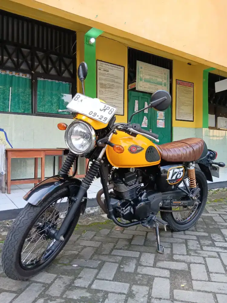 JUAL CEPAT Kawasaki W175 Cafe Yellow Th 2019 Gress Full Original