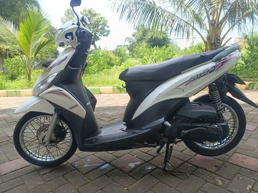 Motor Mio j THN 2012