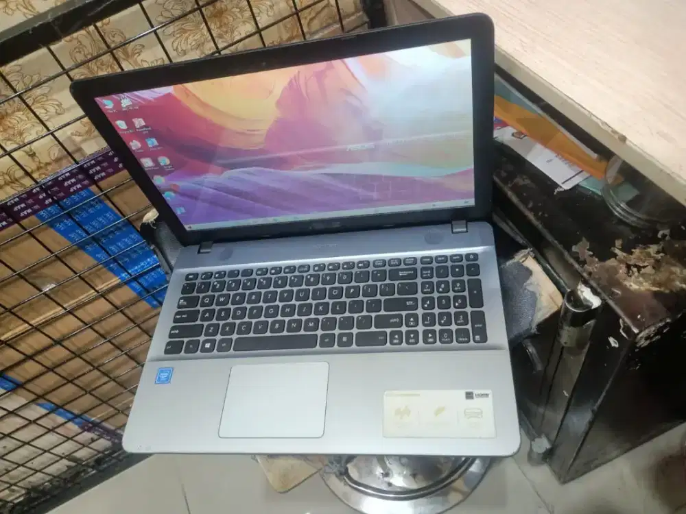 asus vivobook max x541NA normal semua nya SM charger saja