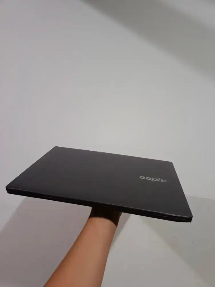 Laptop Axio Neon (Liat Desk)
