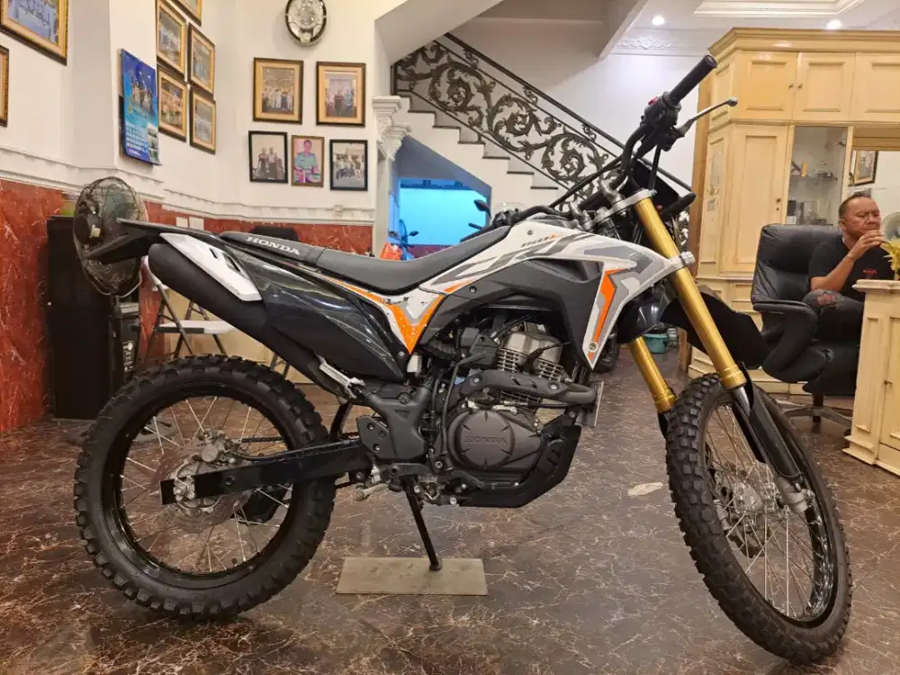 HUB CE KOM DP 2,5 JT CRF 150 2024 MOTOR GRES KAYA BARU KM LOW