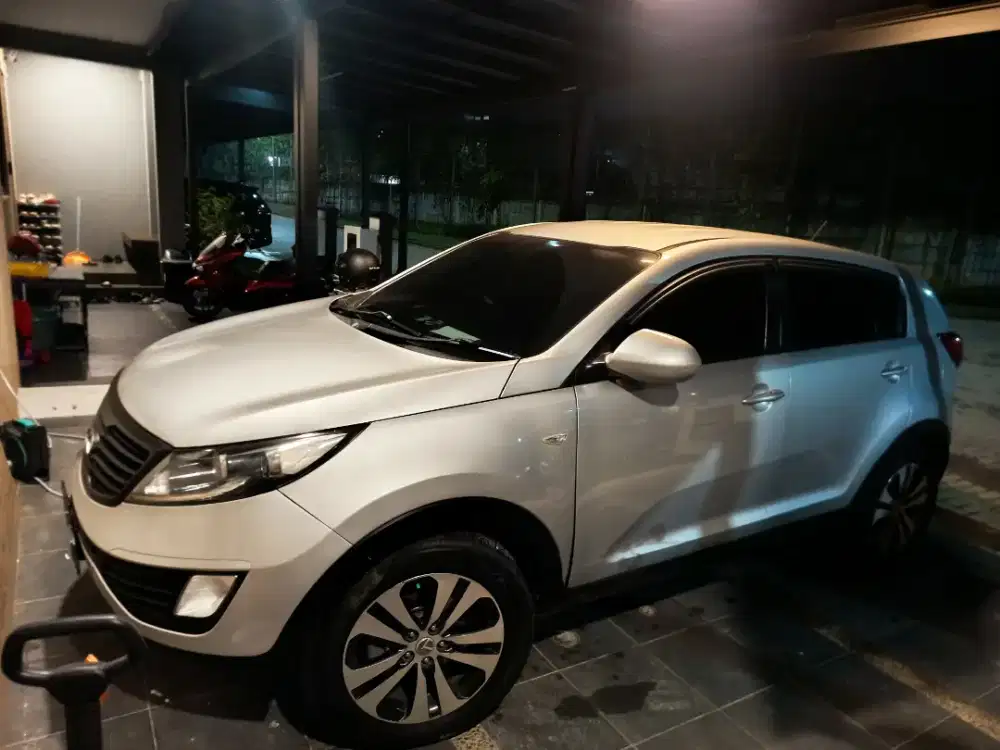 Dijual Kia Sportage MT Bensin 2013