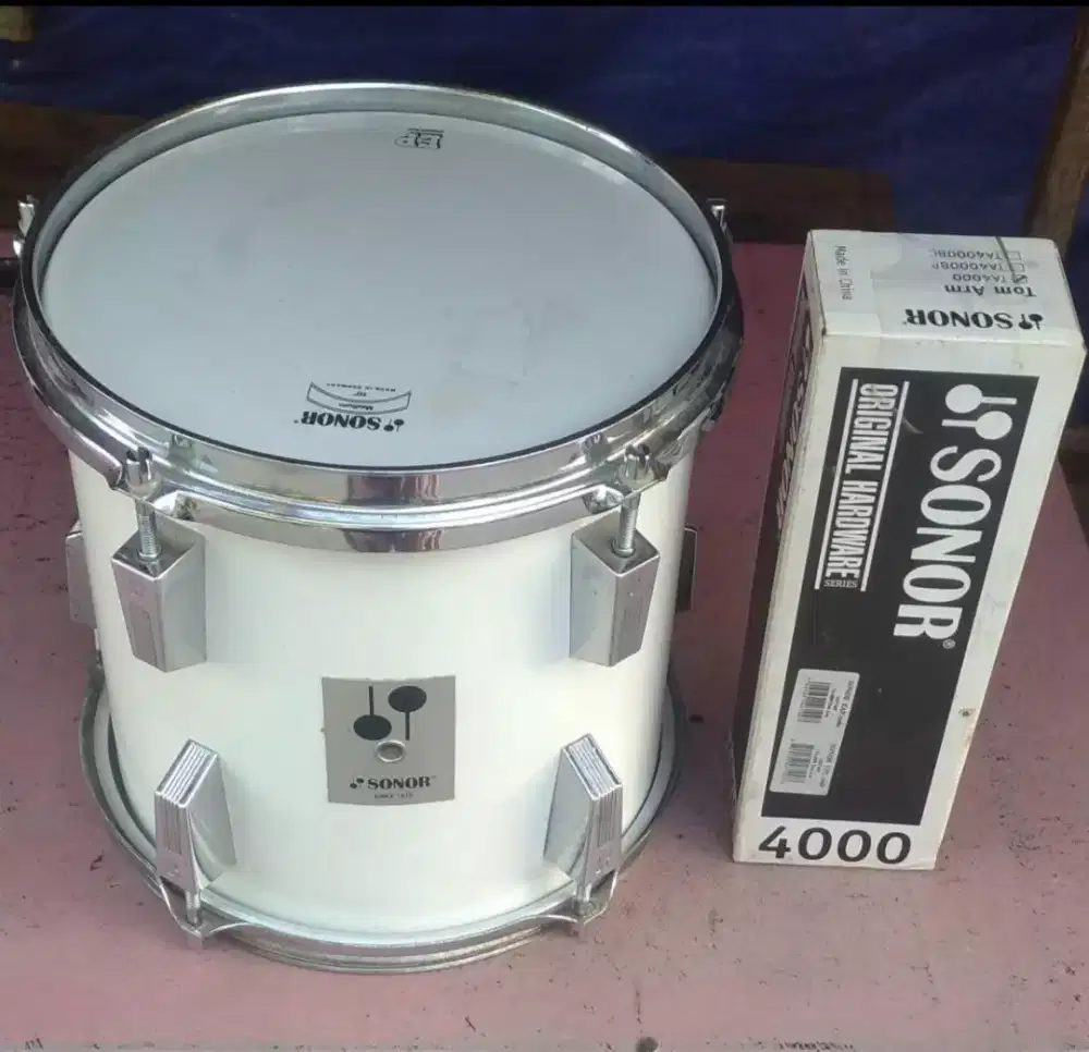 Tom 10 inch sonor vintage+holder