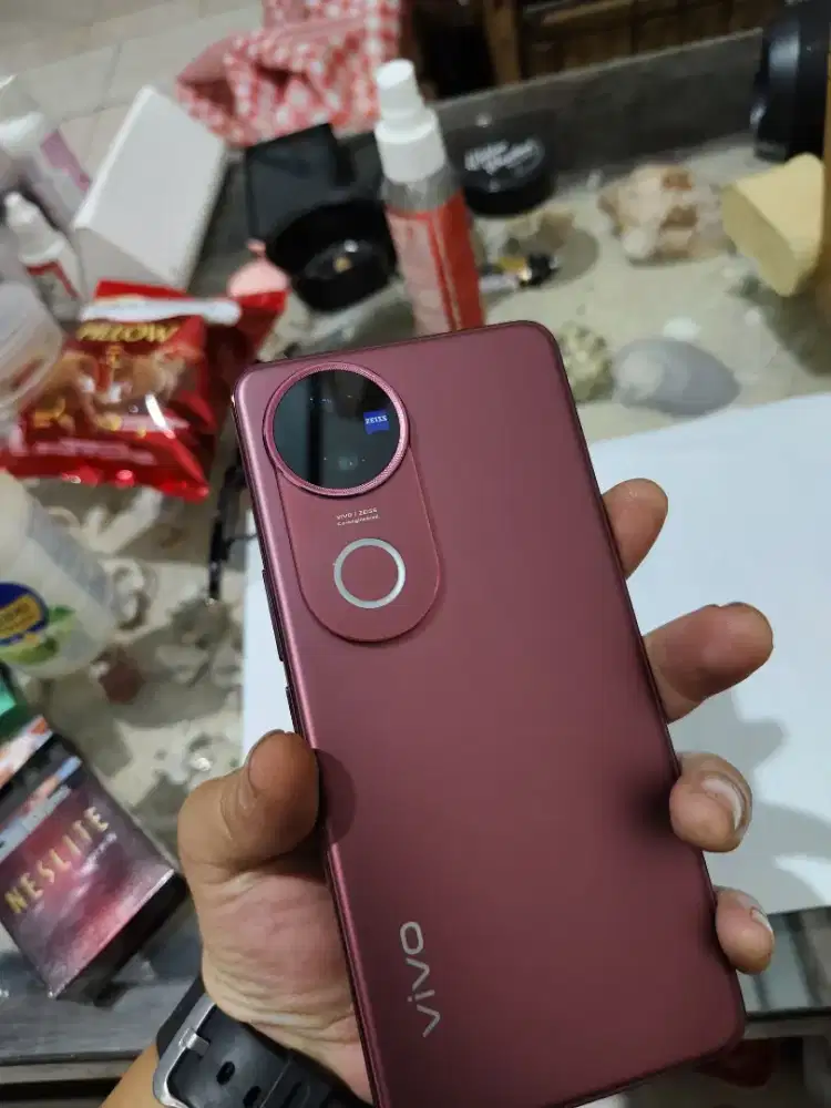 Vivo V50 Ram 12/256 kamera zeiss masih garansi sampai maret 2027
