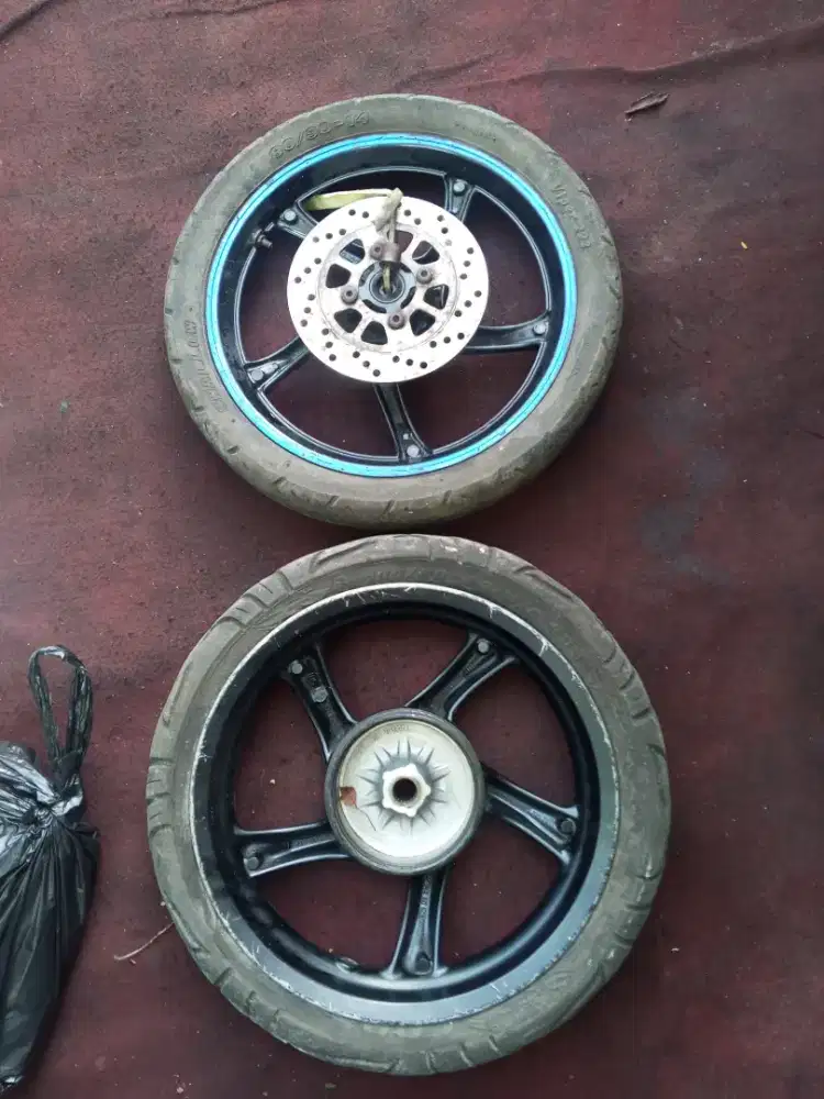 Velg Mio Soul sepasang Rp.300k net ga nego