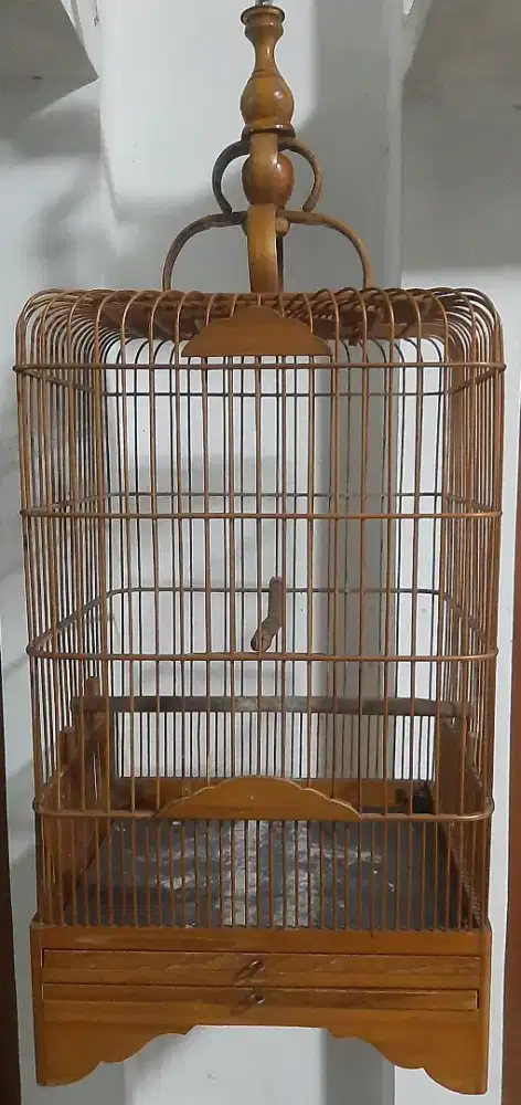 Sangkar oval bambu