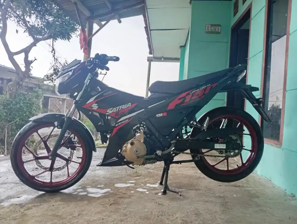 Suzuki satria Fu fi 2016