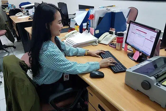 LOKER Staff Admin KANTOR
