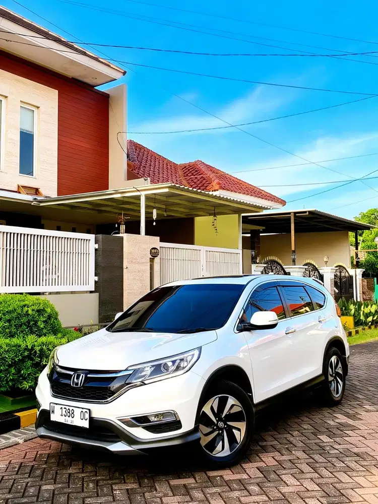 CRV 2.4 PRESTIGE FENDER 2016 LAST EDITION !!