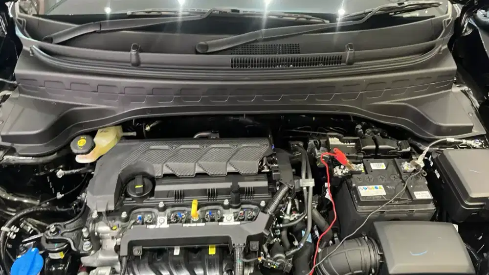 Dijual mobil Kia Carrens