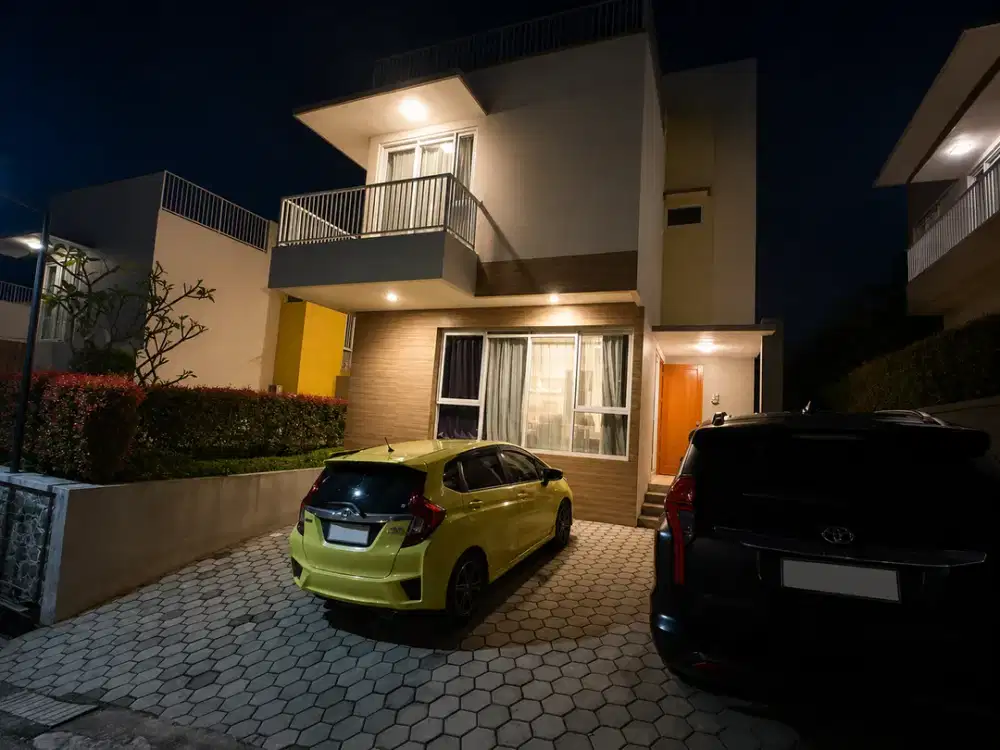 Dijual Villa / Rumah Mewah Full Furnished Daerah Pegunungan