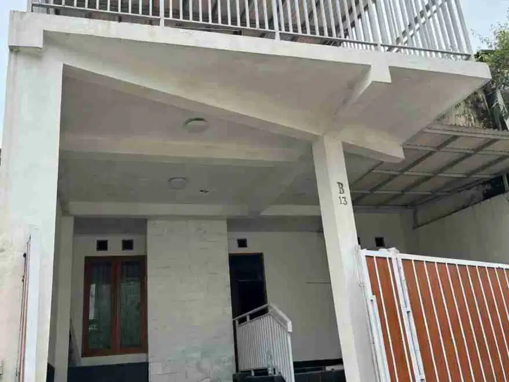 Jual Rumah Sarijadi Sariwangi Bandung 2 Lantai 3 Kamar SHM Harga 839 Jutaan