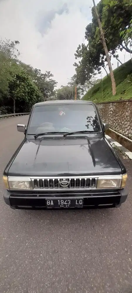 Toyota kijang super 1990