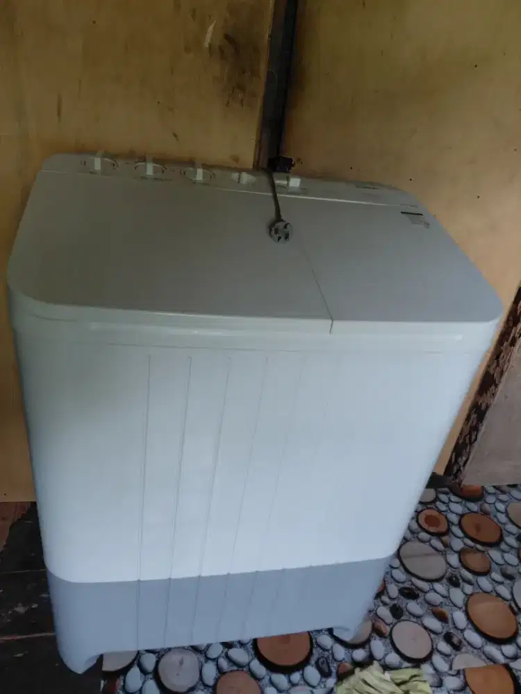 Mesin cuci toshiba 8 kilo kondisi normal dal baik kencang 100%