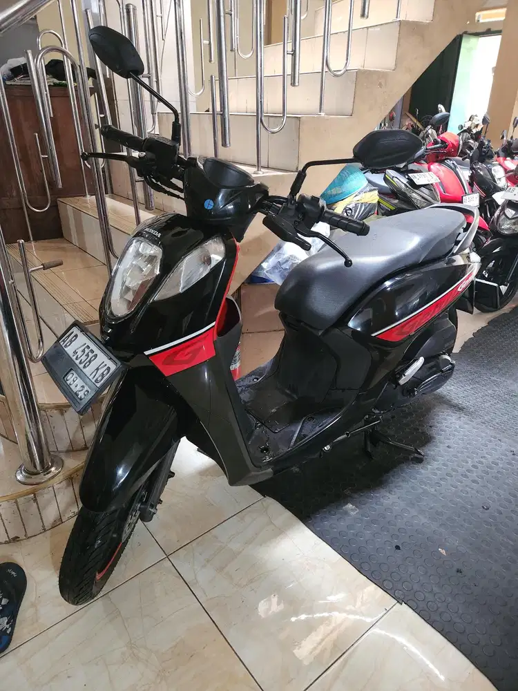 Genio hitam merah 2019 mulus sekali gbm bisa tunai atau kredit