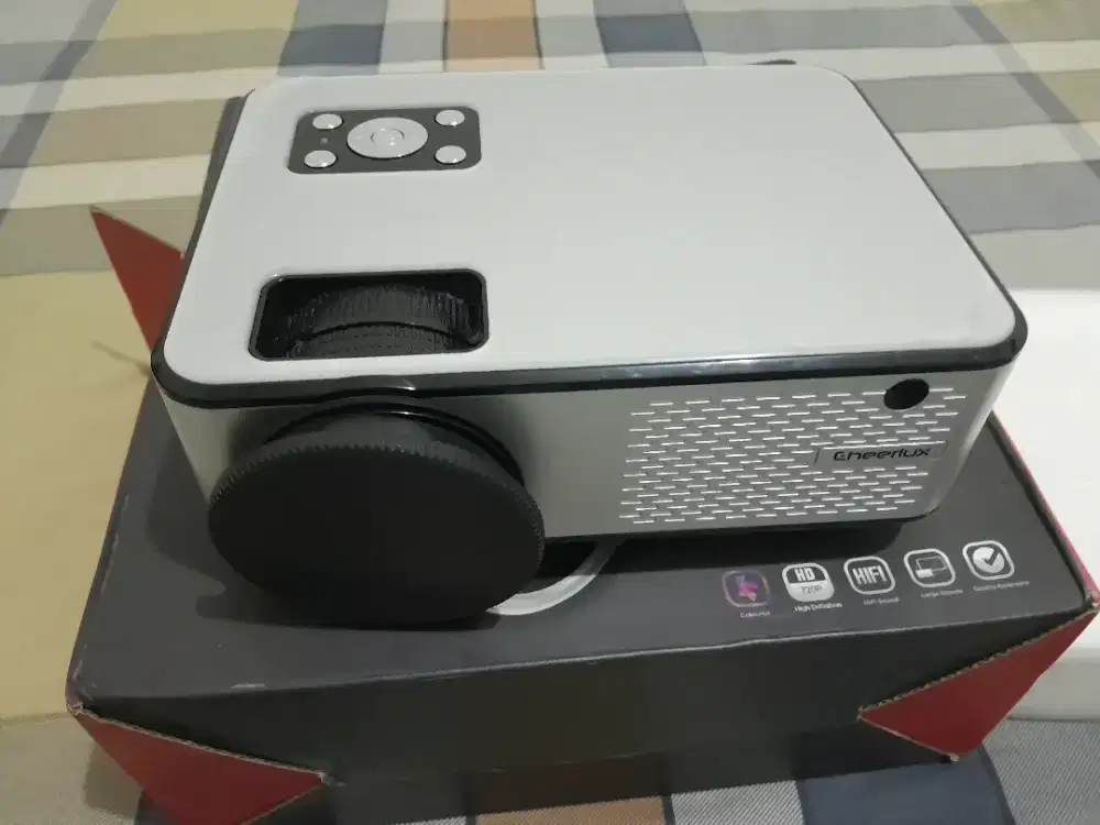 PROYEKTOR CHEERLUX C9 GOOD CONDITION