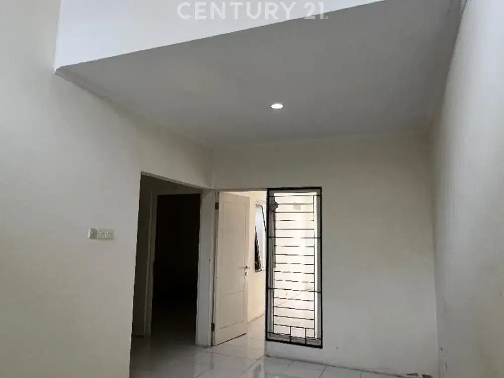 Rumah Sederhana Bagus Di La Vesta Lippo Cikarang