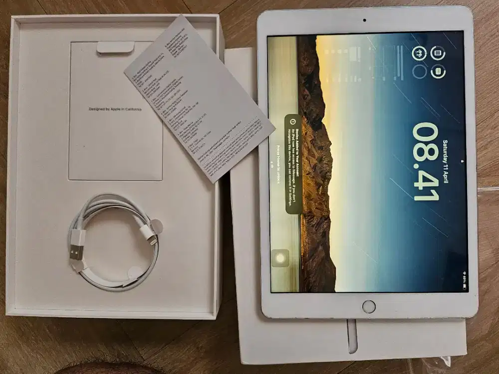 Ipad Gen 7 2019 32 GB wifi lbox fullset