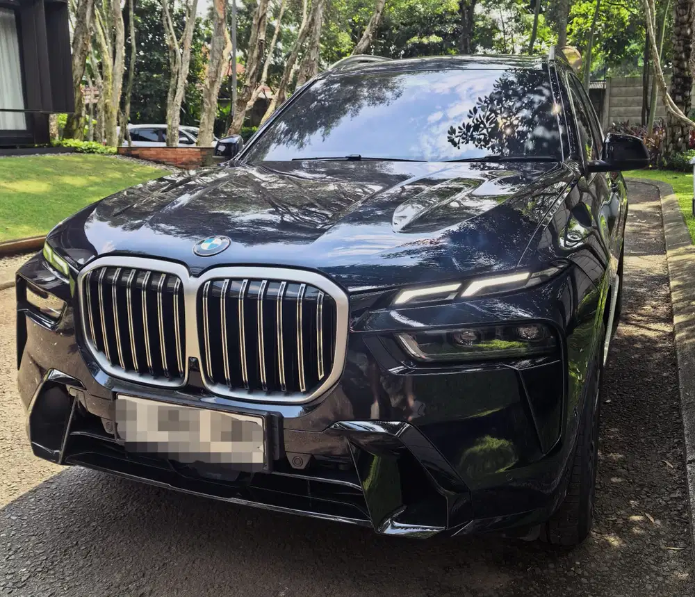 BMW X7 2023 Bensin
