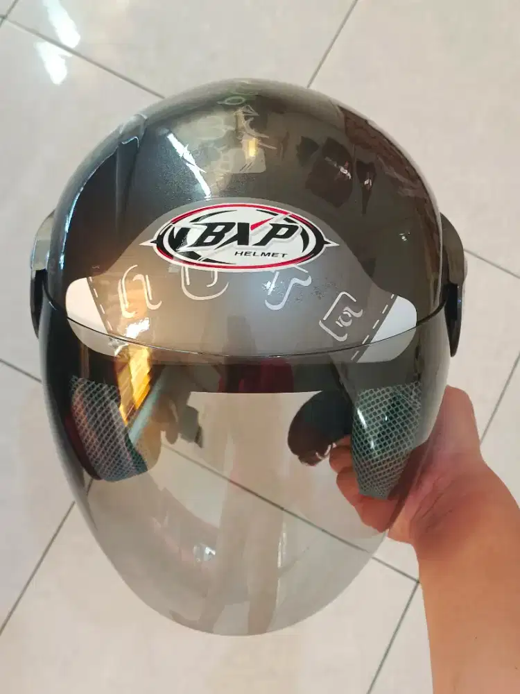 Helm warna Abu Glosy motif