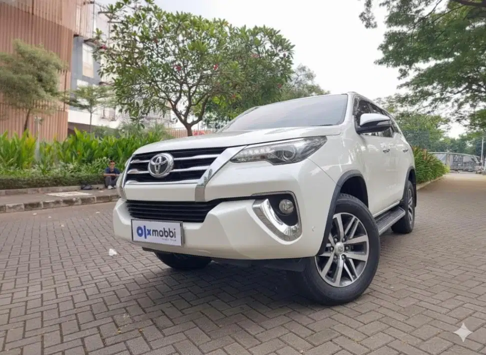 DP Murah Toyota Fortuner 2.4 4x2 VRZ Solar-AT 2019 CACLB