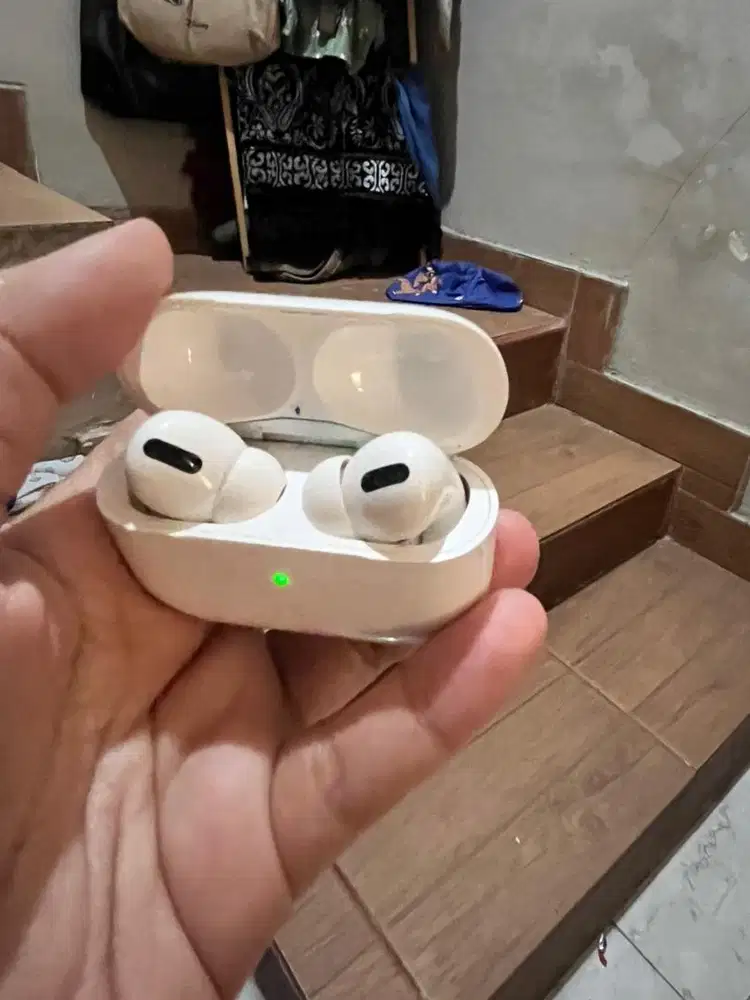airpods pro gen 1