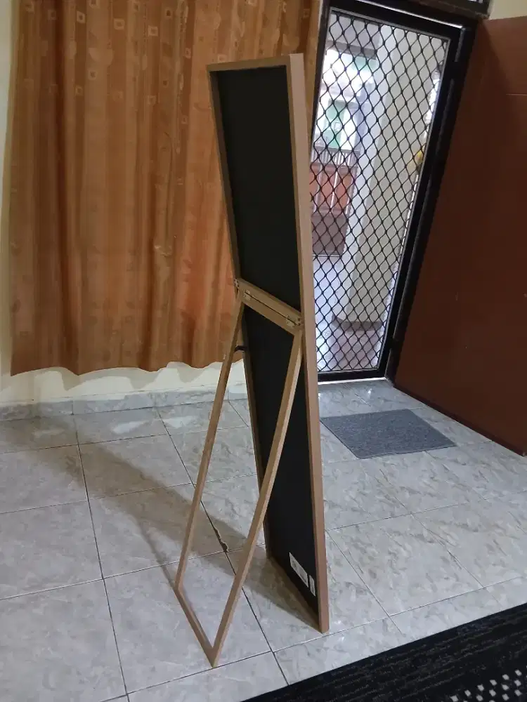 Informa Kaca cermin full body