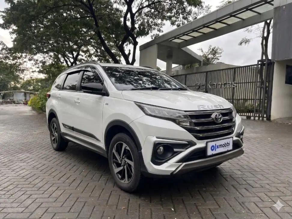 DP Murah Toyota Rush 1.5 GR Sport Bensin-AT 2023 C4KGT