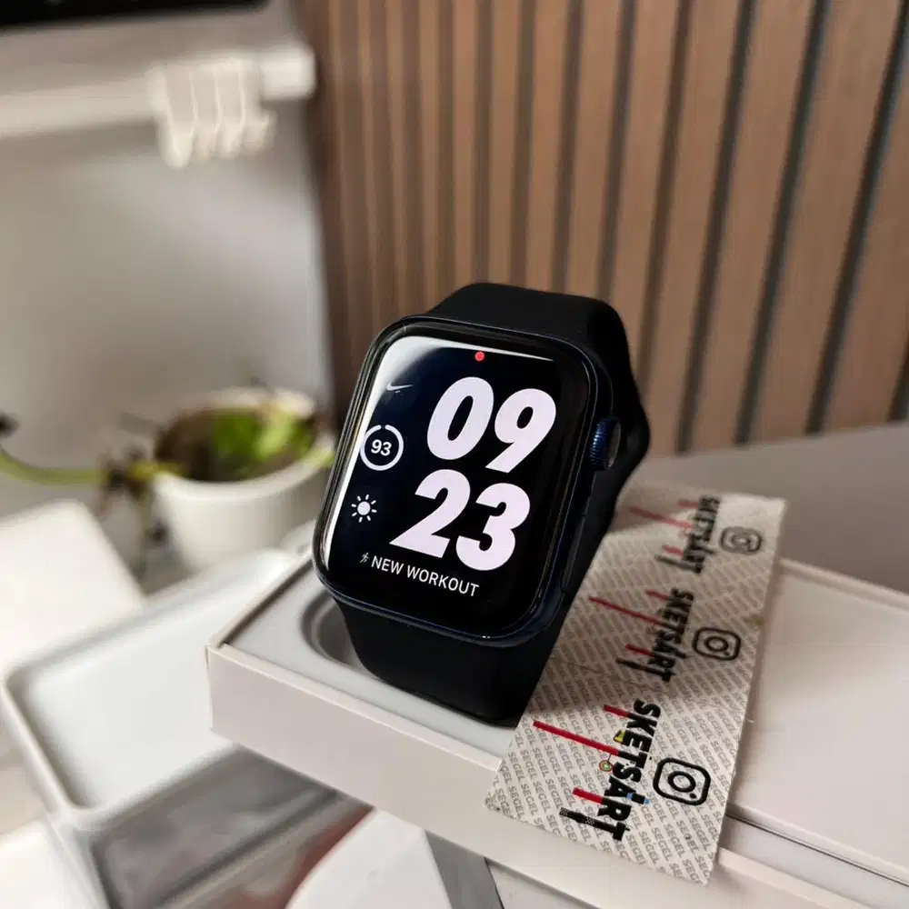 Apple Watch Series 6 44mm Blue iwatch Battery Health 79%