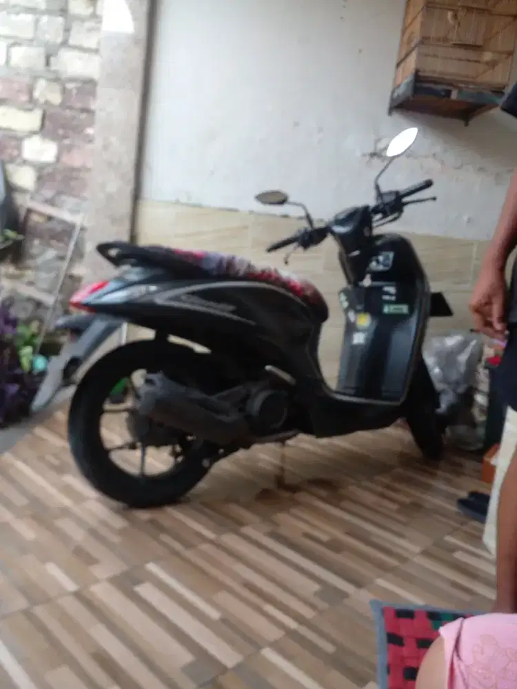 Honda genio mesin orisinil semuanya dn bodi orisinil sama bensin erit