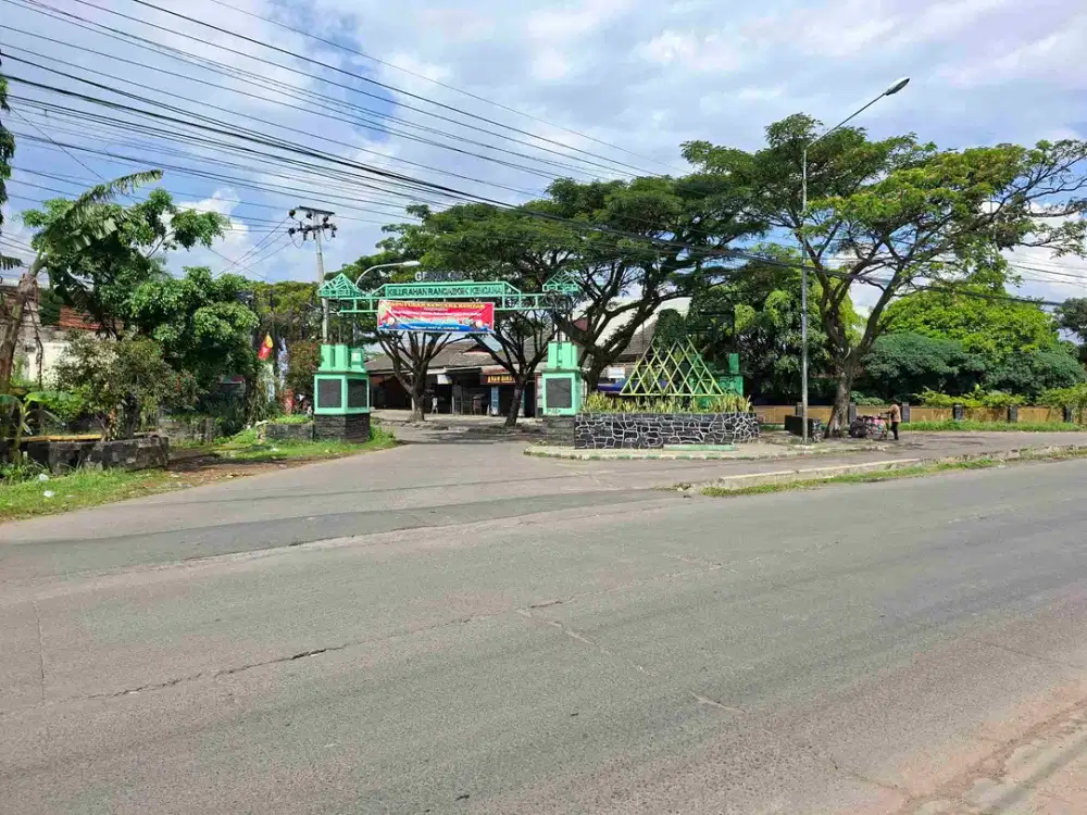 tanah luas bonus toko di komplek rancaekek kencana