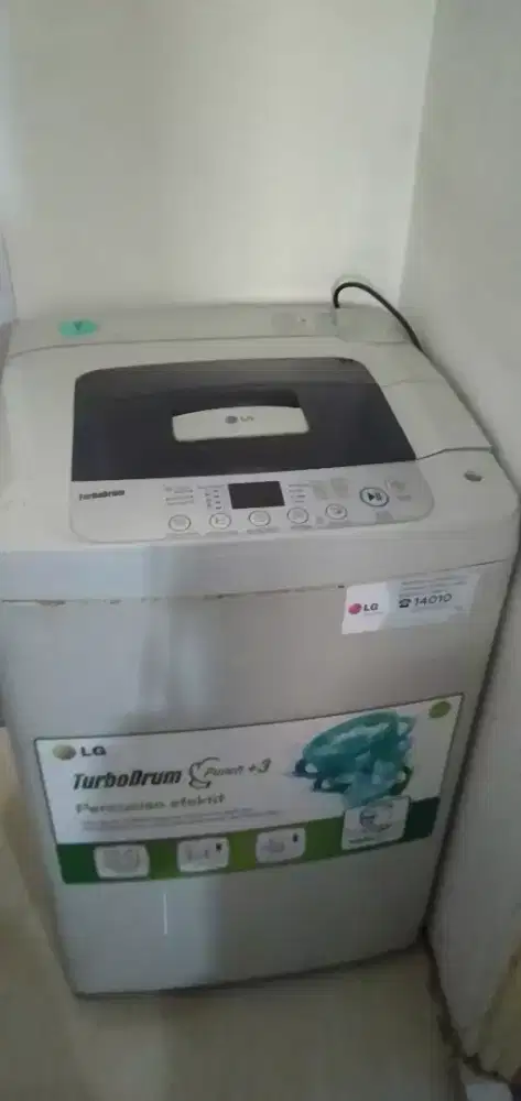 Mesin cuci LG top loading