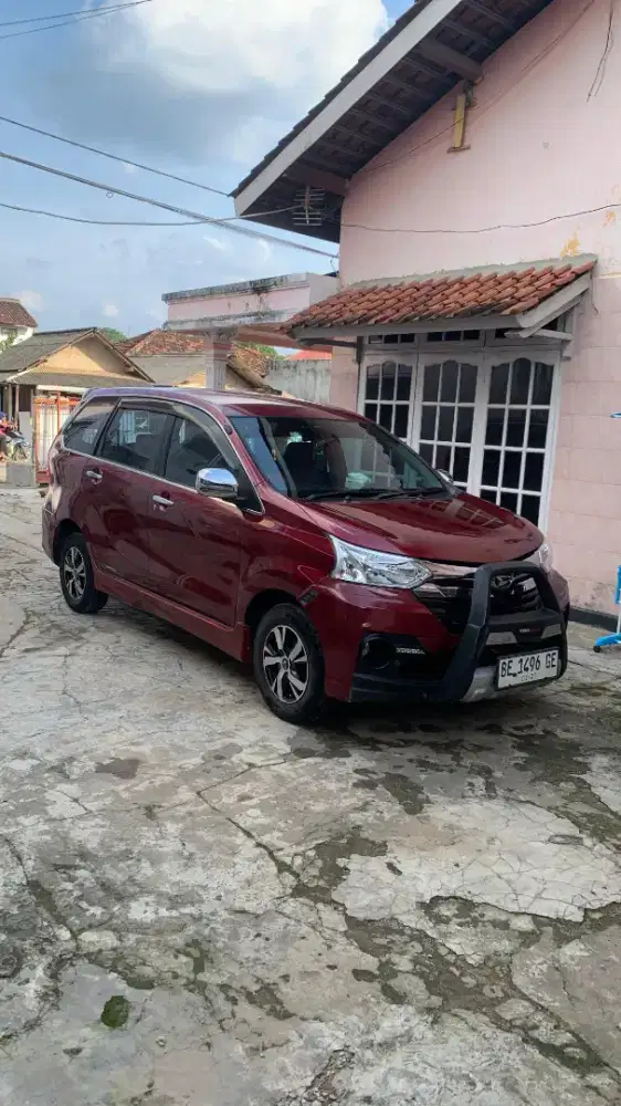 Xenia R Sporty A/T