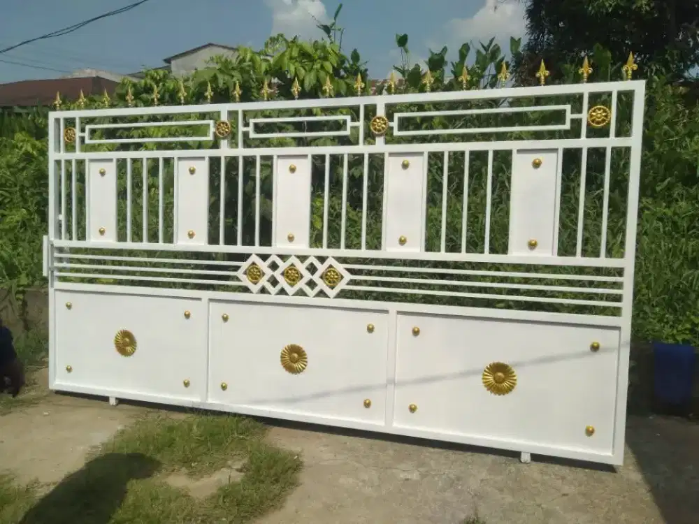 Pagar dorong minimalis mewah