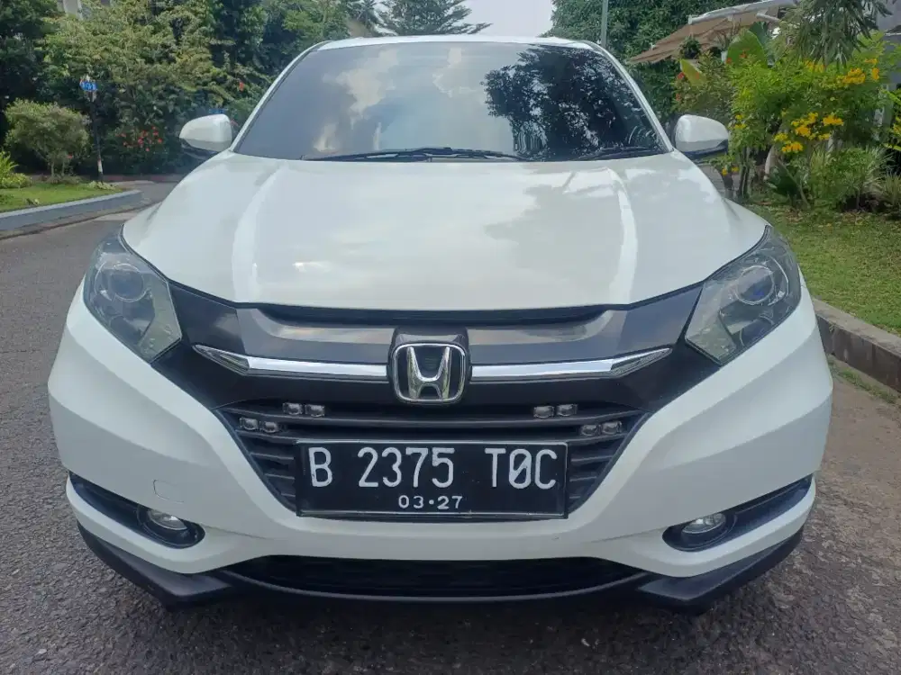Honda HRV E A/T 2017 Putih Tgn 1 Siap Pakai Bagus