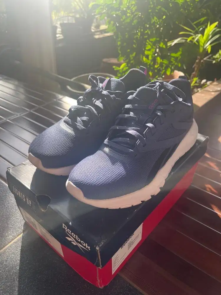 sepatu Rebook wanita