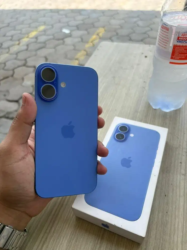 Iphone 16 blue ibox 128