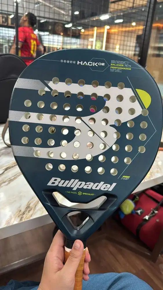 Di jual raket padel 2 skaligus willson bella dan bullpadel hack 02