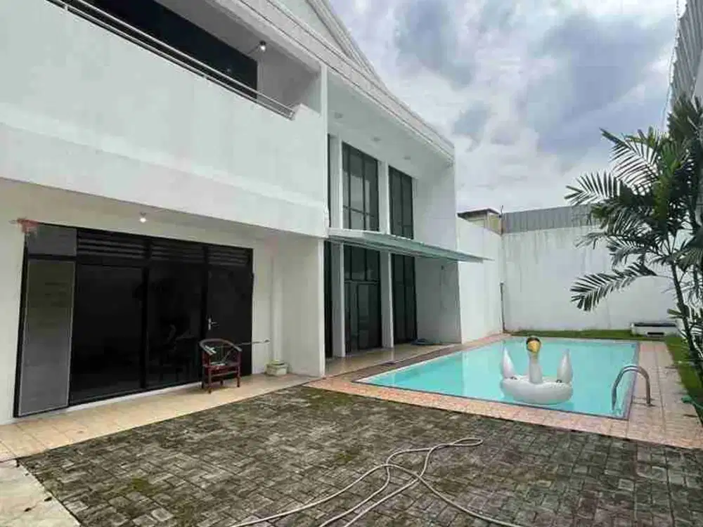 Di Jual Rumah Bangka kemang jakarta selatan