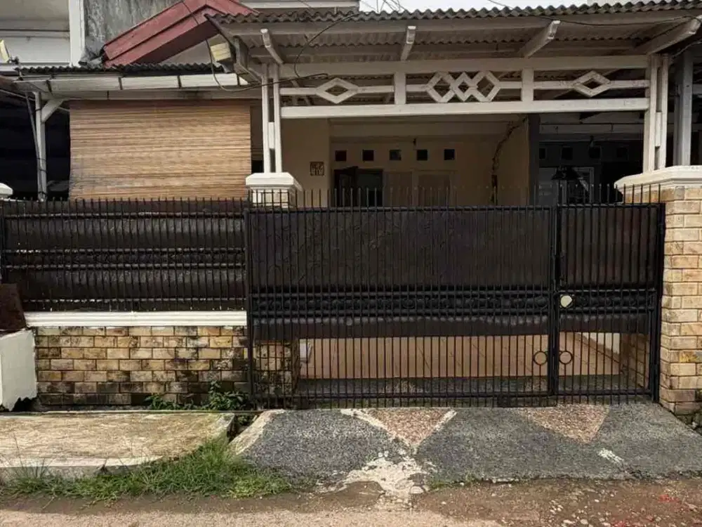 Rumah Dijual Murah di Sektor 6  dekat Mall Summarecon