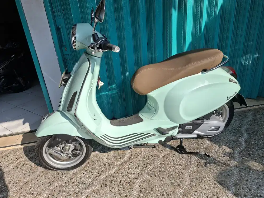 PIAGGIO VESPA PRIMAVERA IGET ABS FULL ORISINIL ISTIMEWA