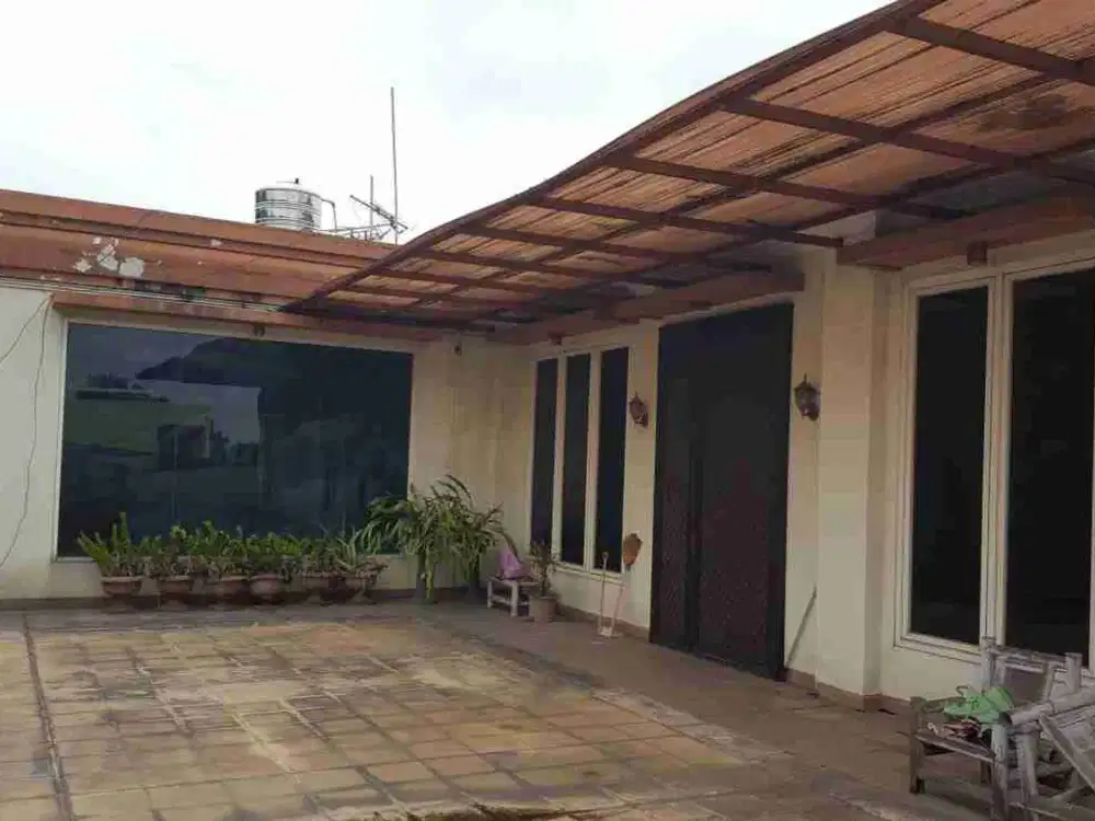 Dijual Rumah di Teluk Buyung, Sumareccon
