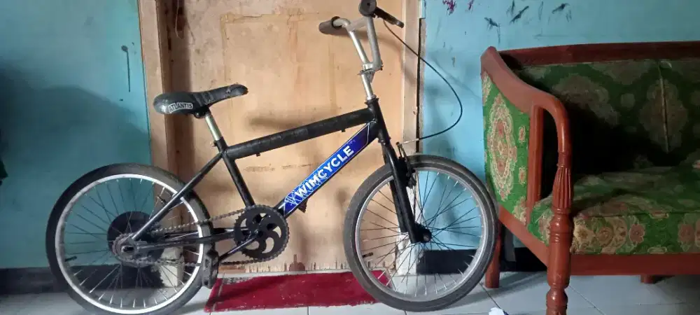 Sepeda BMX UK 20