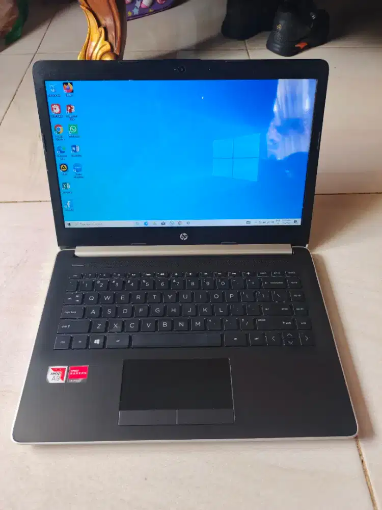 Laptop Hp Amd A9-9425 radeon r5 ram 8gb ddr4 ssd nvme 128 siap pake