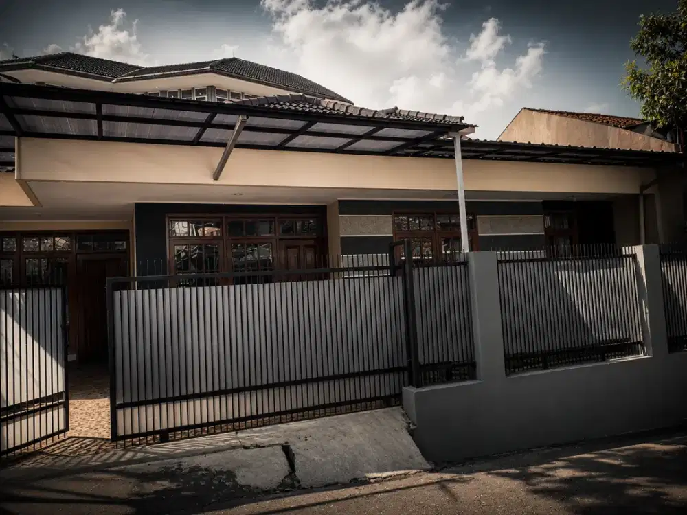 Rumah Dekat Gedung Sate