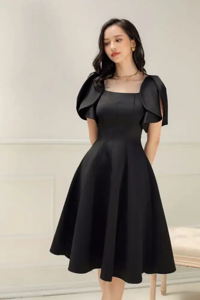 Lowker tukang pola baju pesta